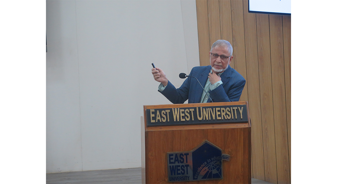 Department of Economics Arranges a Seminar on Deve